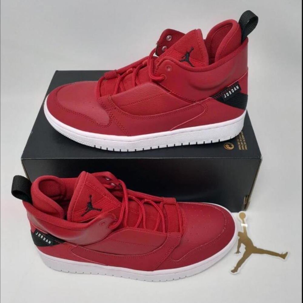 NWT JORDAN FADEAWAY💗